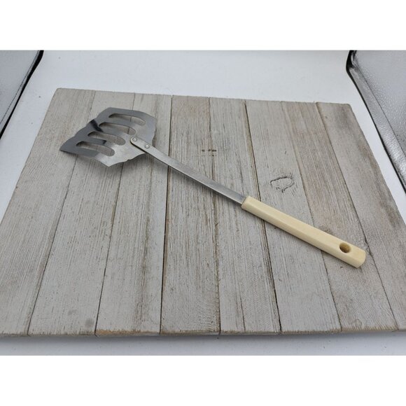 ROYAL BRAND Sharp Cutter Stainless Curved Slotted Spatula Flipper Turner 13 1/4" - Picture 4 of 7